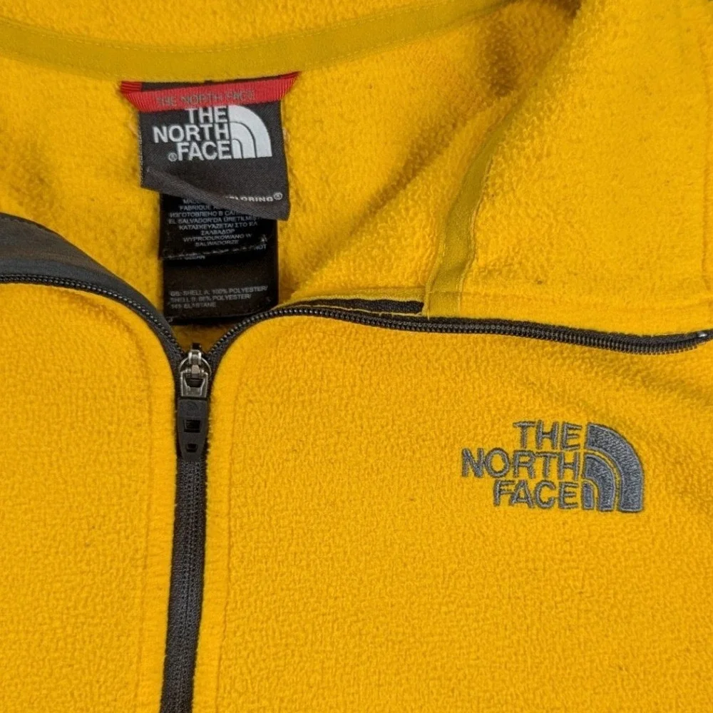 The North Face Mens TKA 100 FlashDry‎ 1/4 Zip Fleece Pullover Yellow Medium